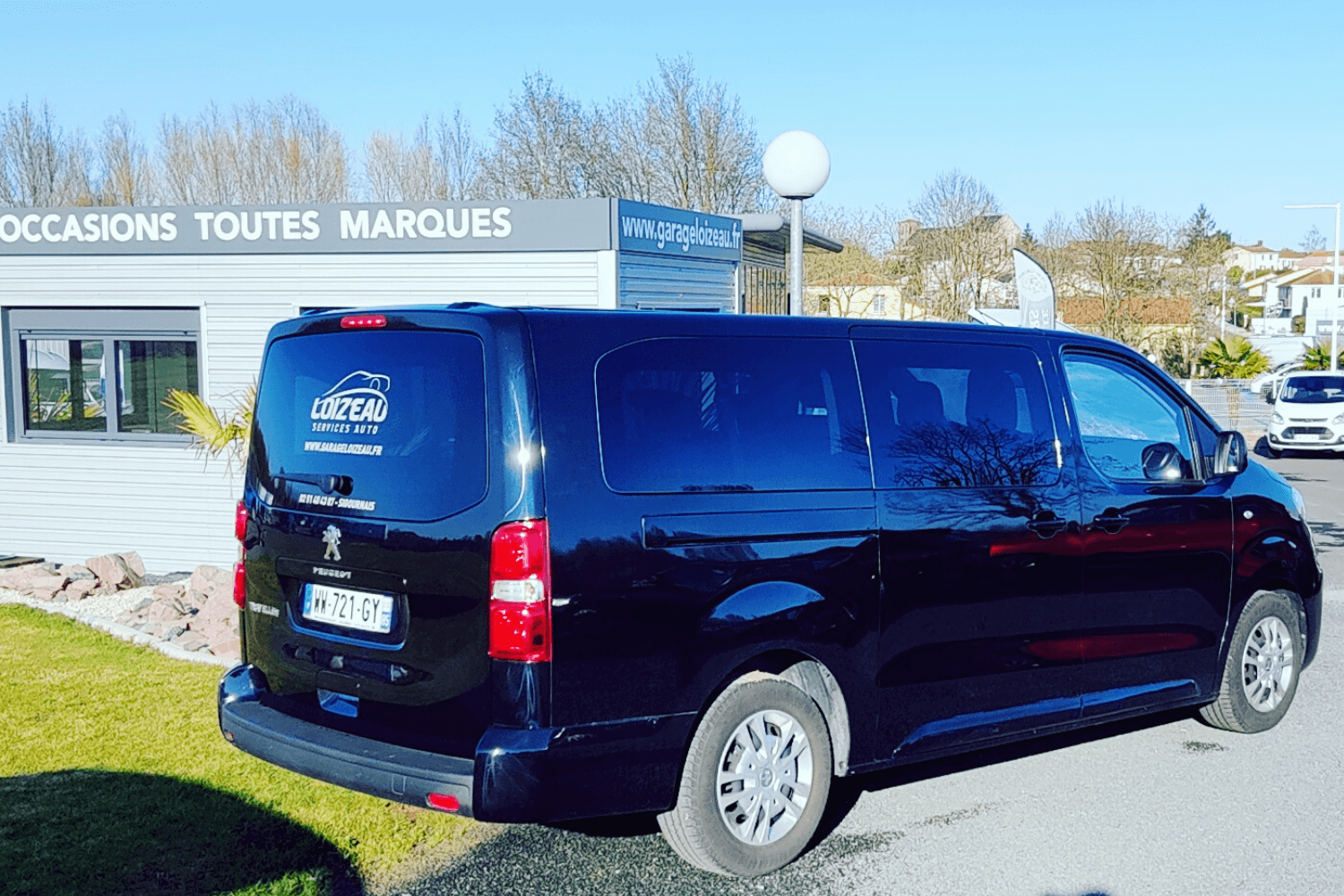 Notre minibus 9 places